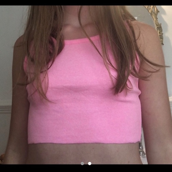 Pink crop top - Picture 2 of 2
